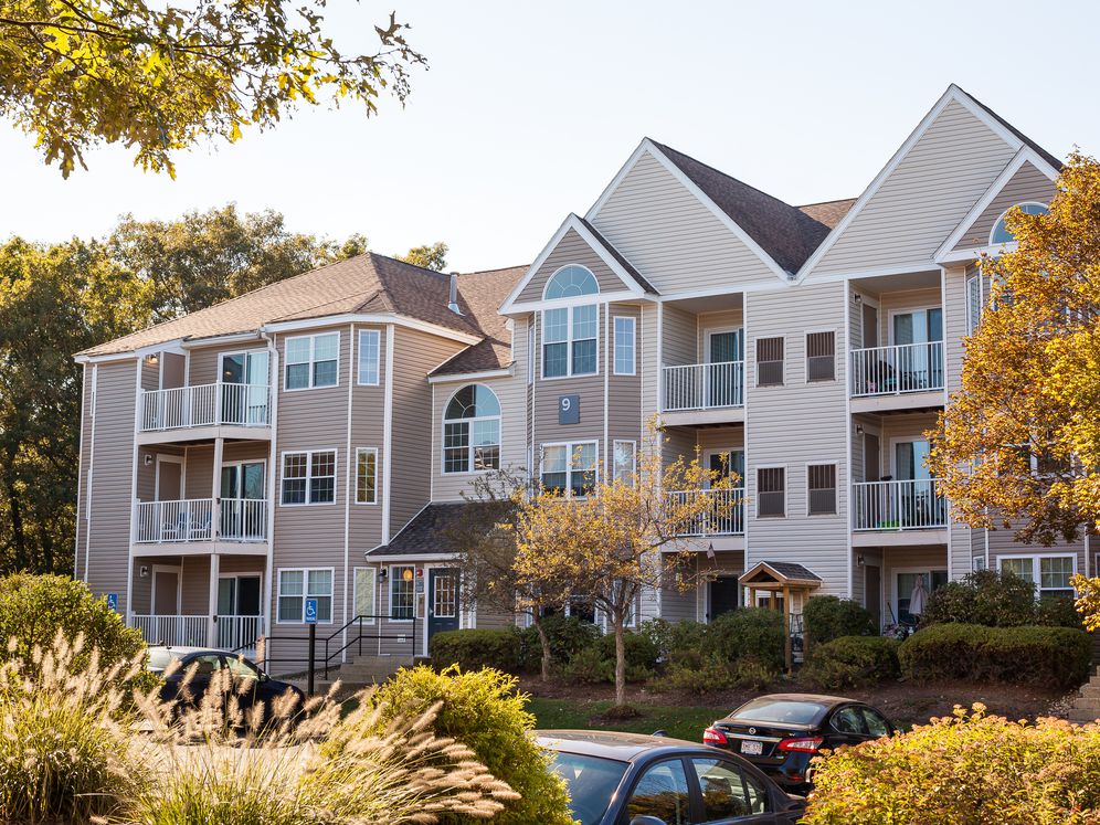 Avalon Burlington Image 4