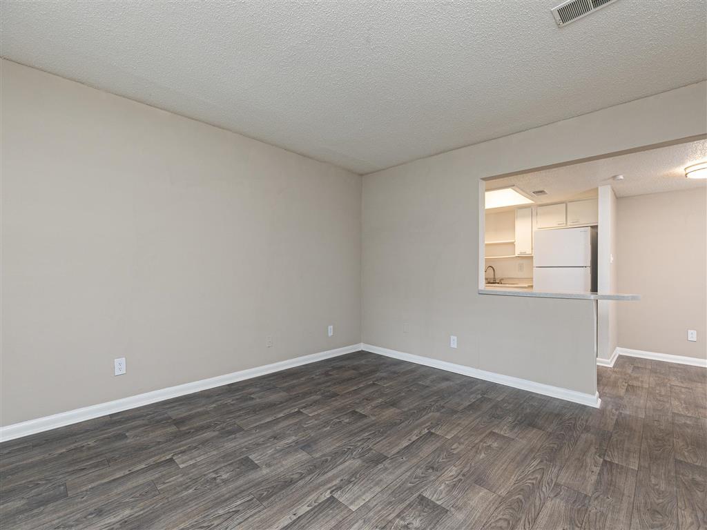Monarch Villas Image 36