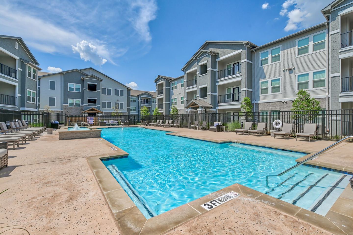 Plum Tree Apartments Image 10