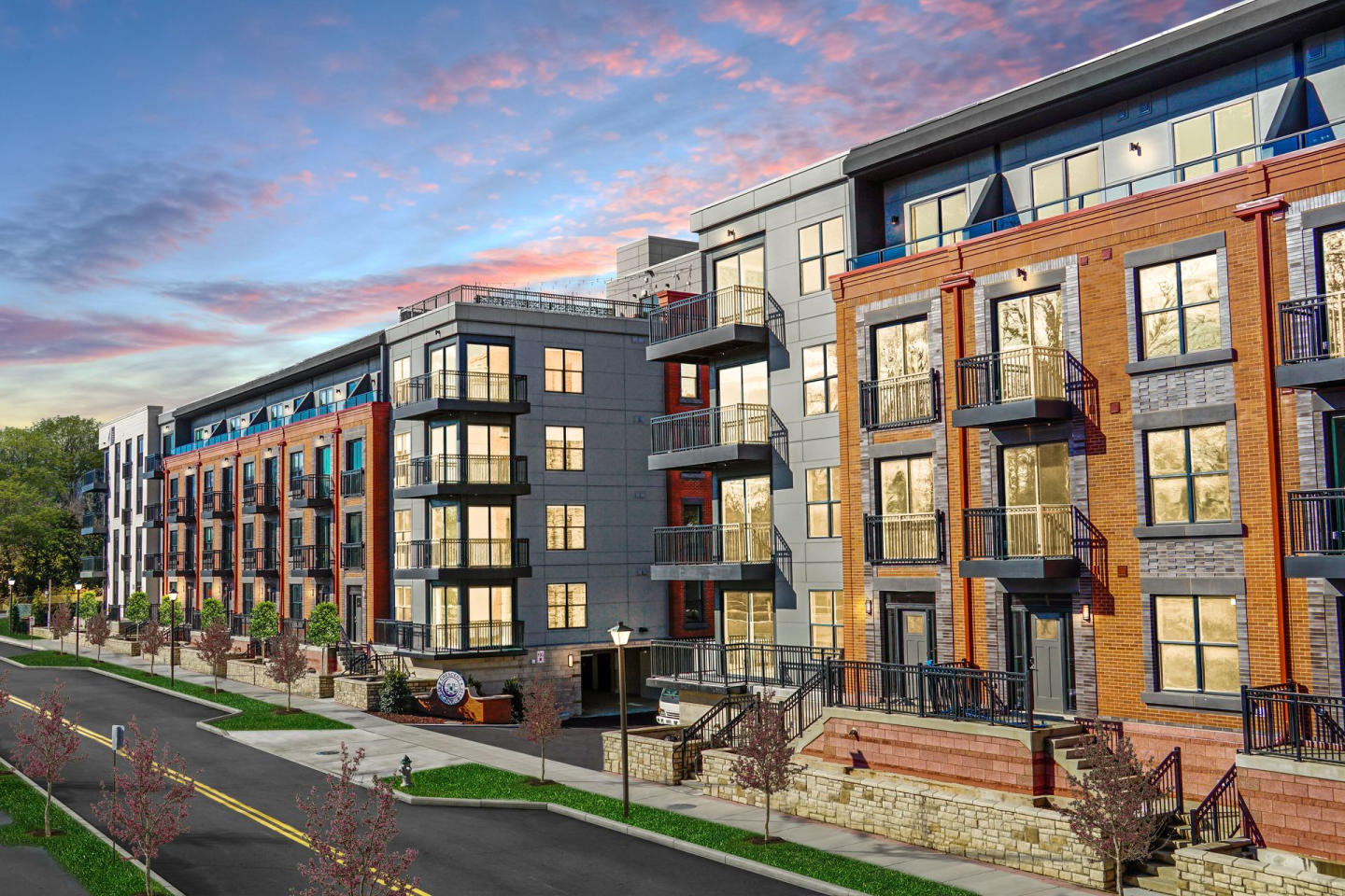 Crescent at Chevy Chase Image 1