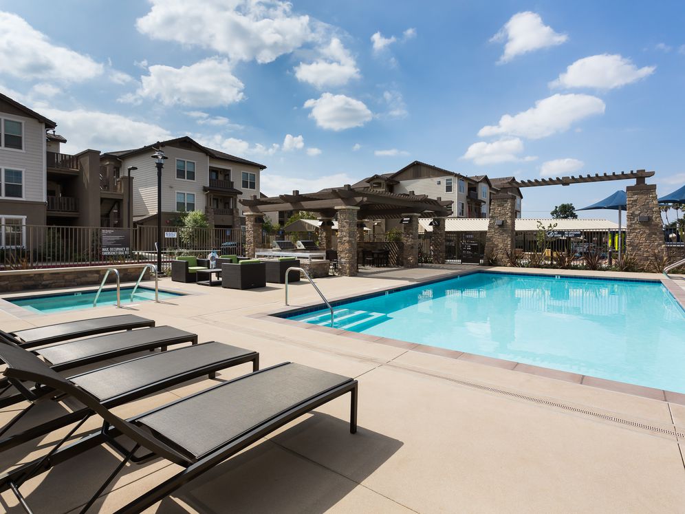 Avalon San Dimas Image 17