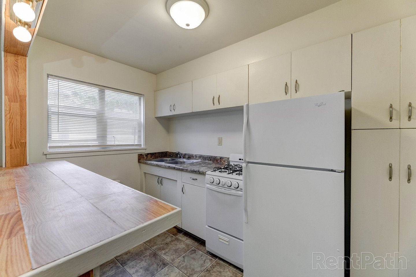 Uptown West Apartments Image 8