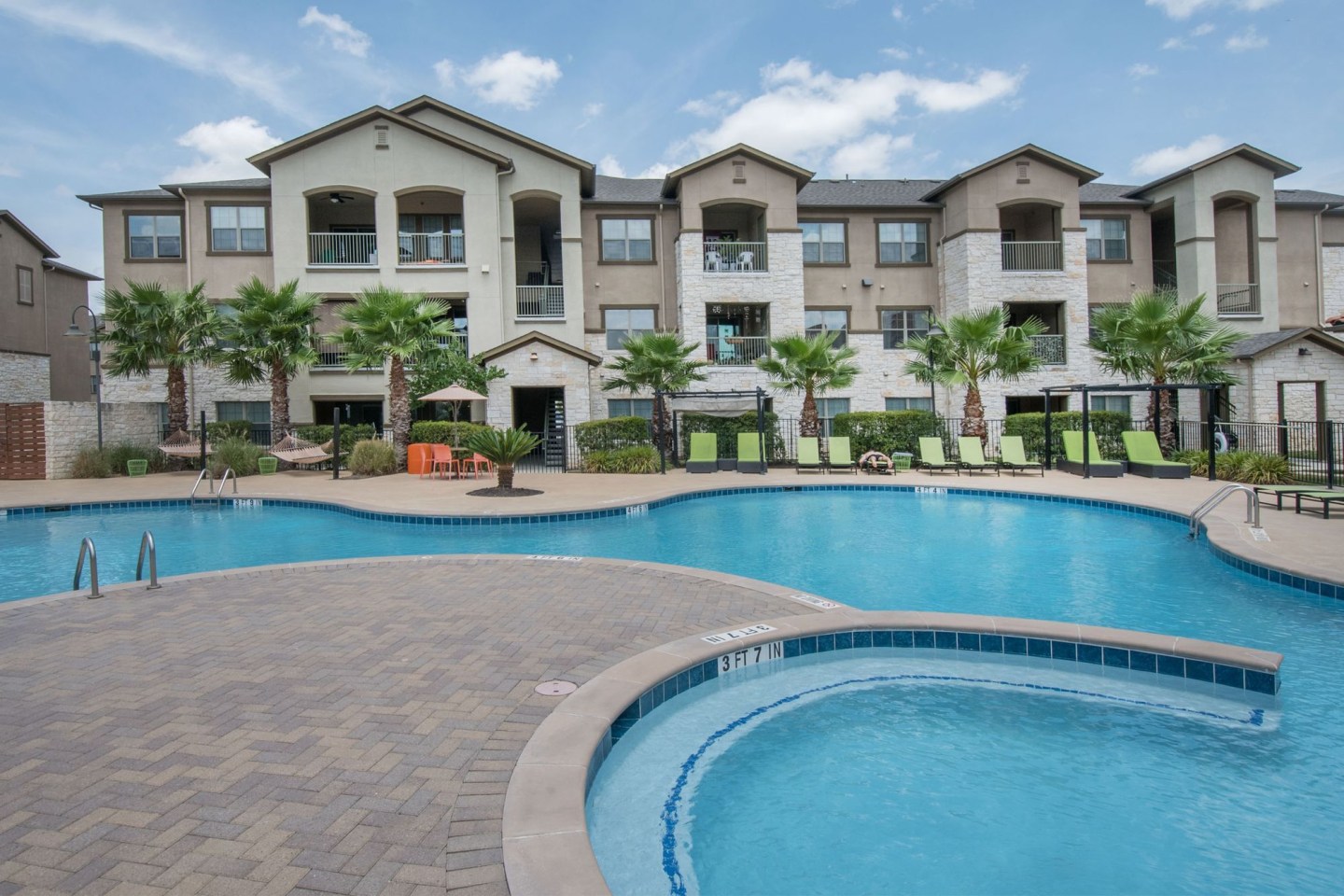 Carrington Oaks Image 17