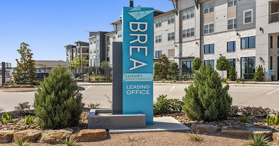 Brea Luxury Apartments Image 5