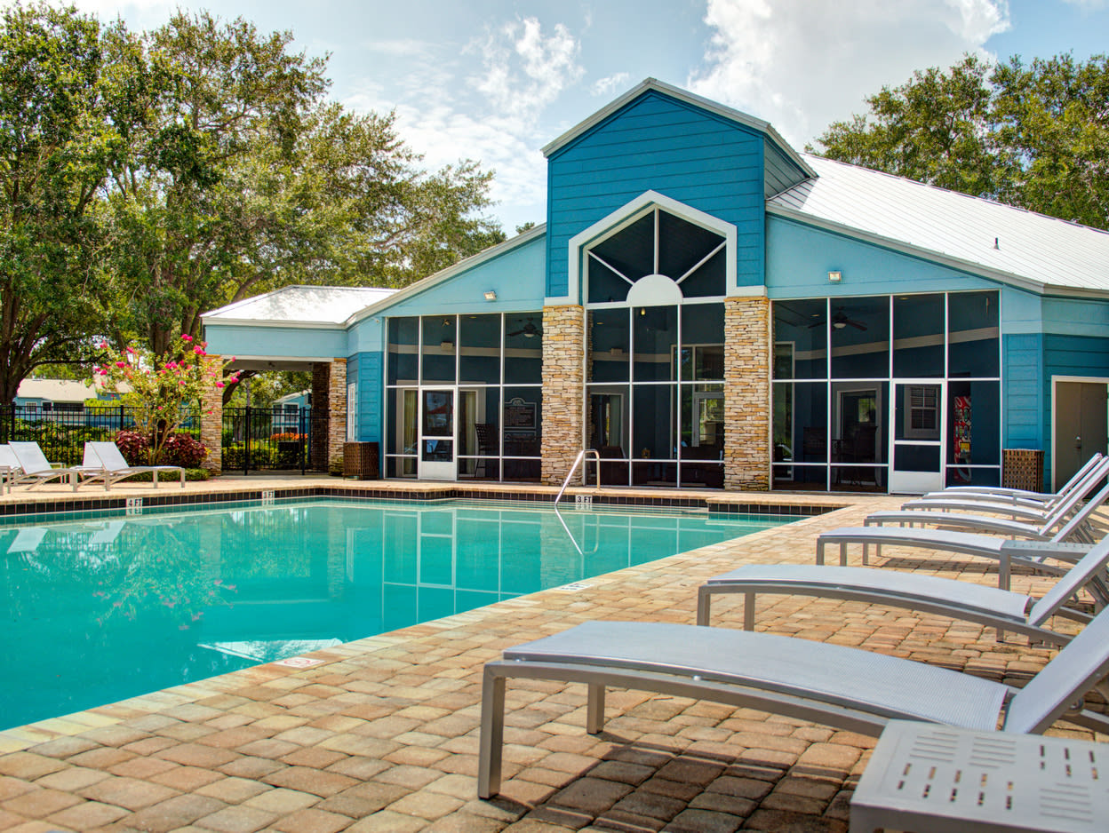 The Savannahs at James Landing Apartments Image 16