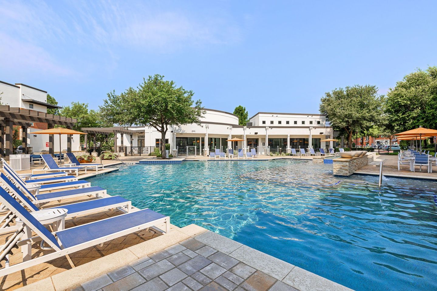 Bell Gateway Village Image 16