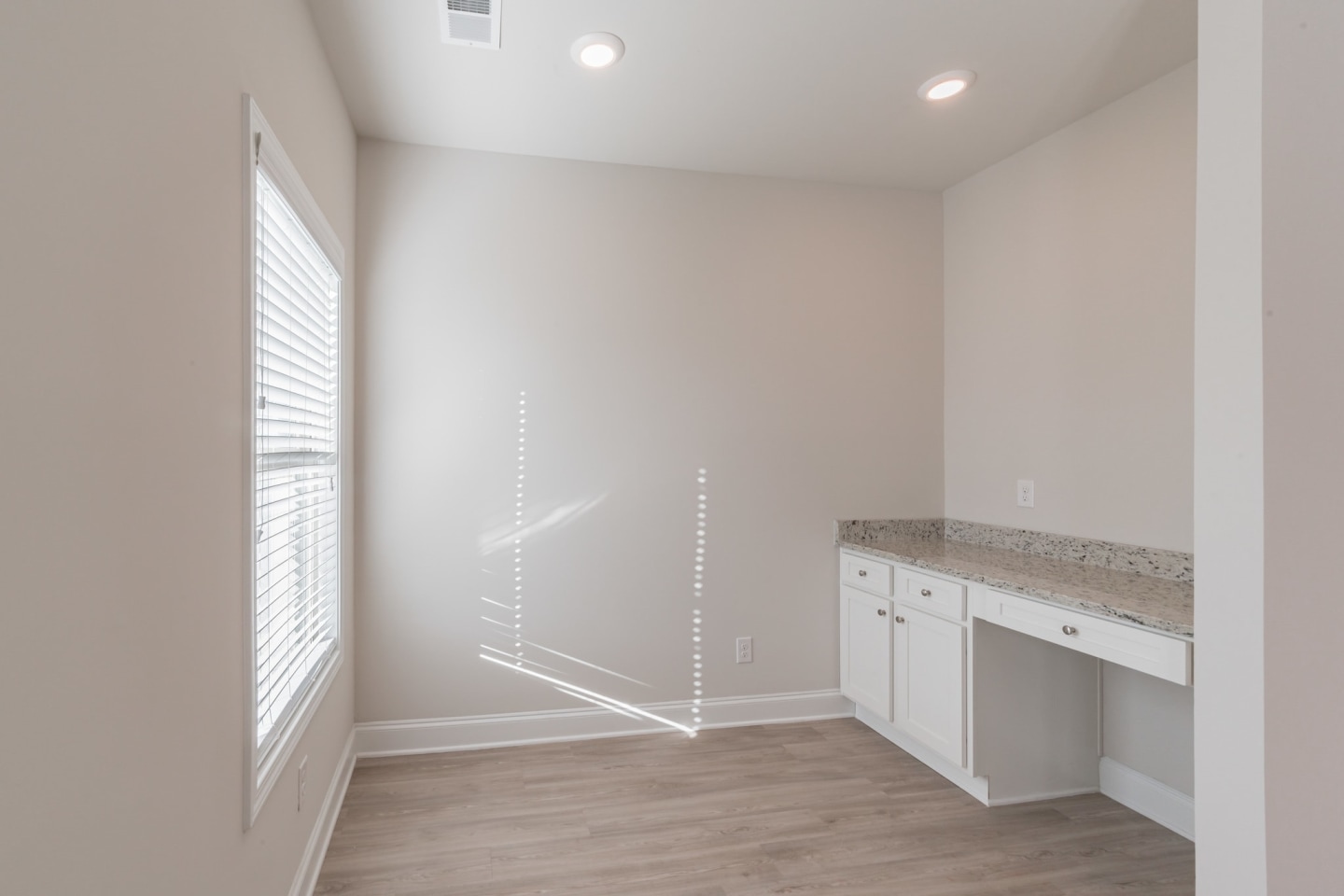 Parkwood Terrace Image 7