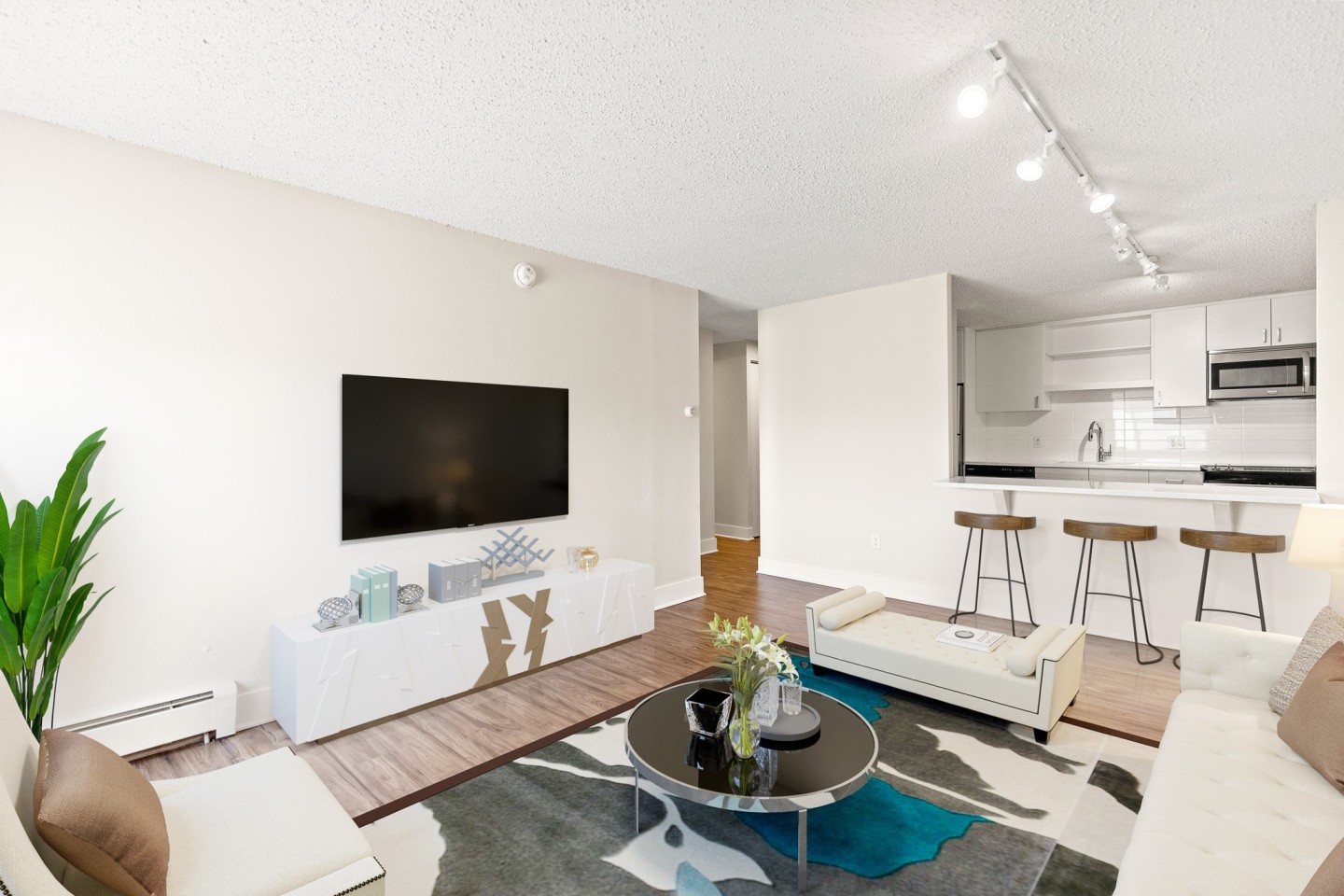 2121 Canyon Image 3