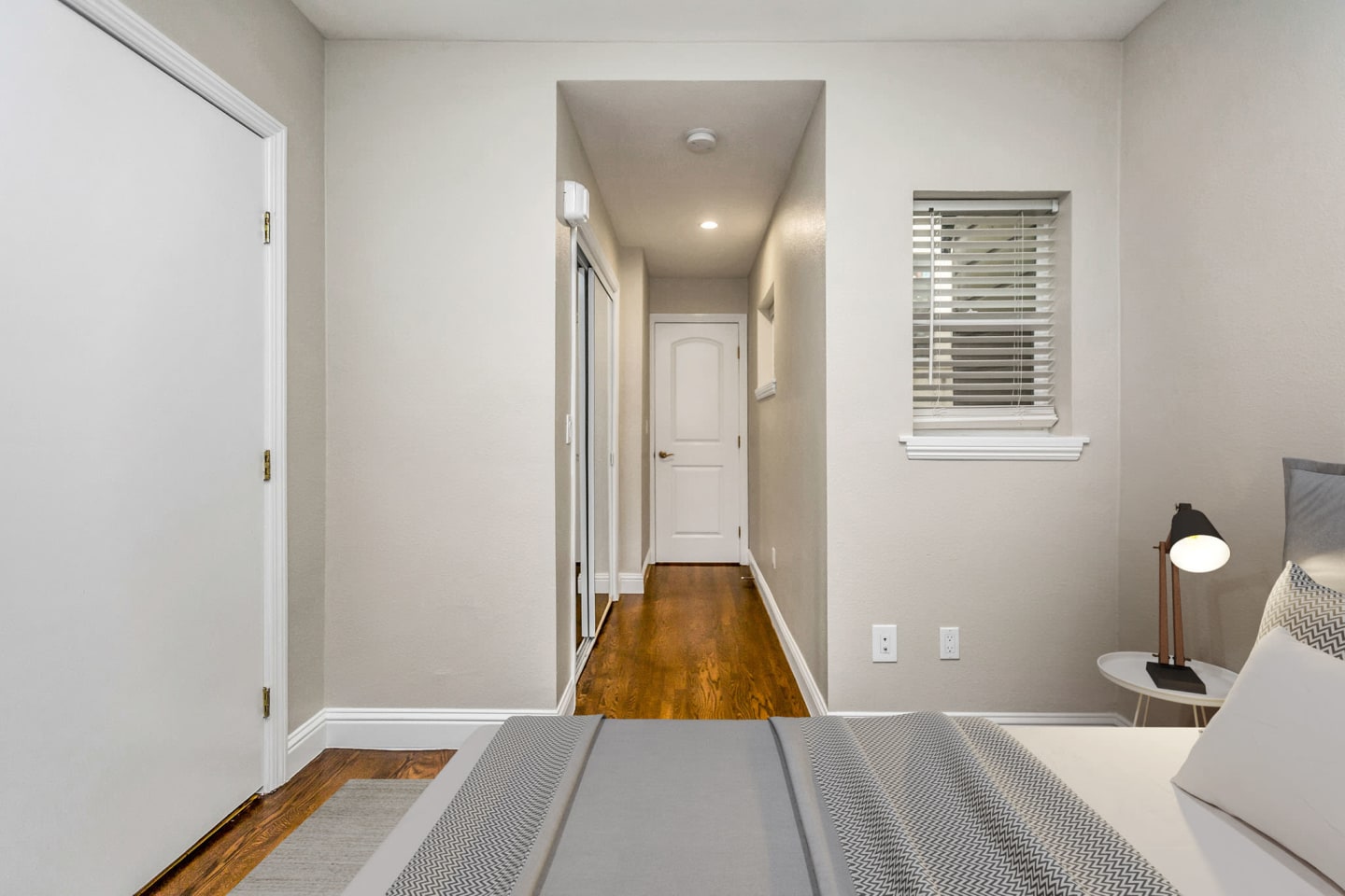 2385 Folsom Image 17
