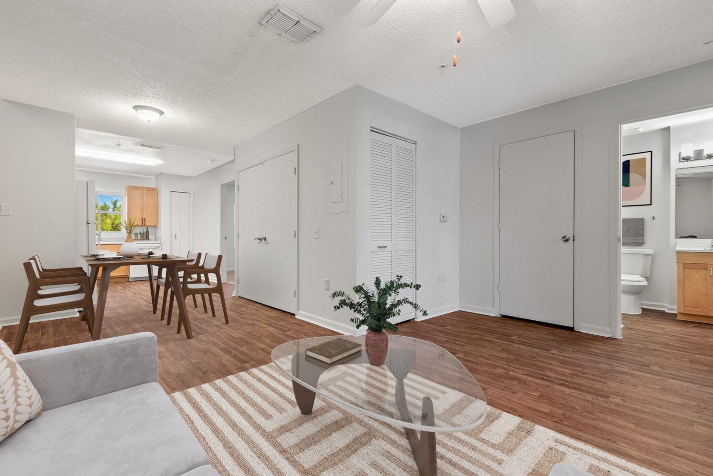 Regency Palms Apartments - Affordable Housing Image 24