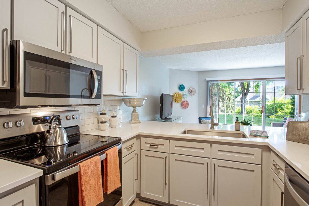 Seasons Villas Image 3