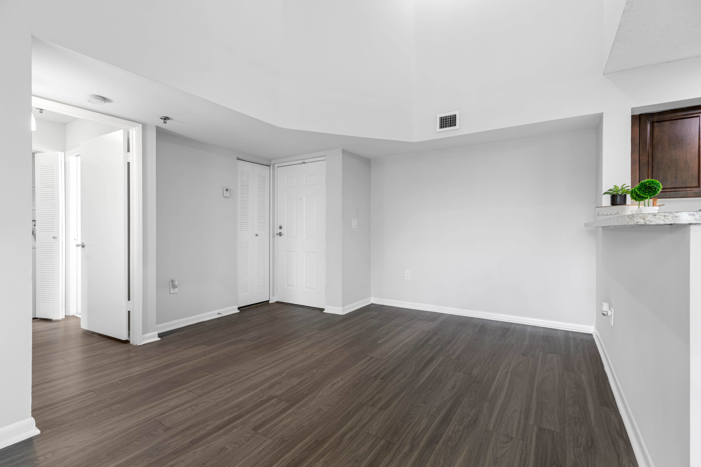 Sunset Gardens Apartments Image 68