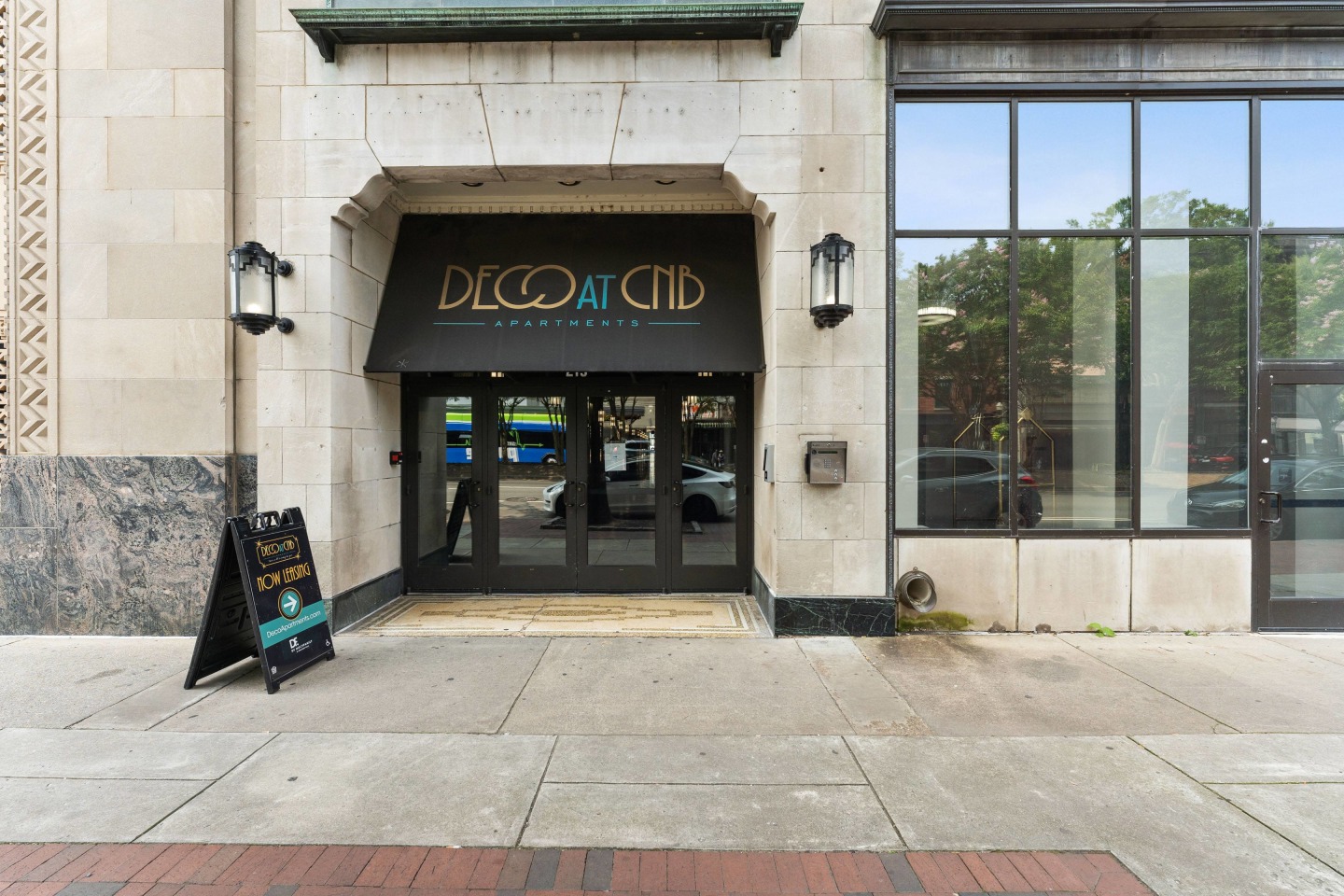 Deco at CNB Image 32