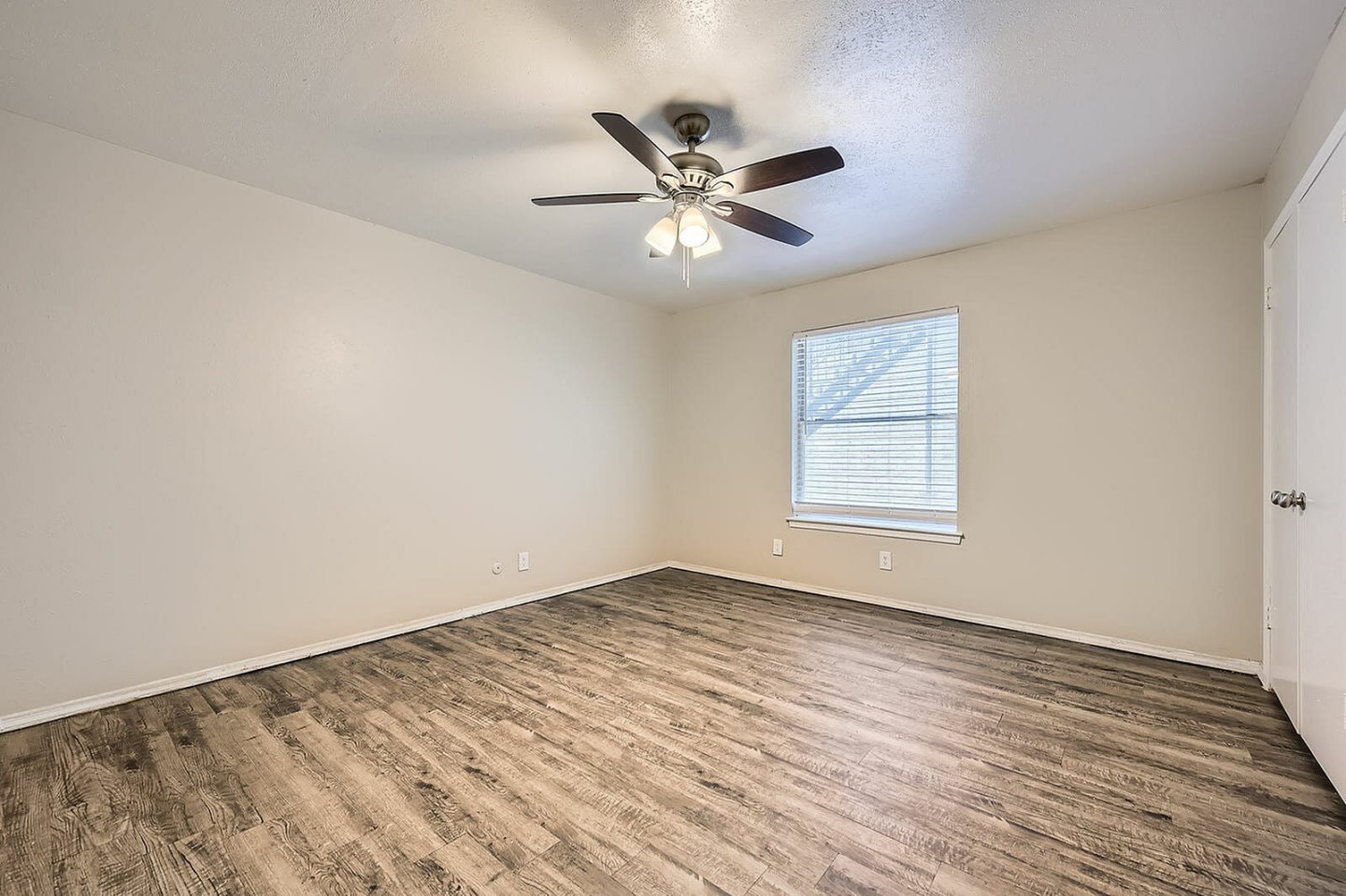 Ridgmar Oaks Image 34