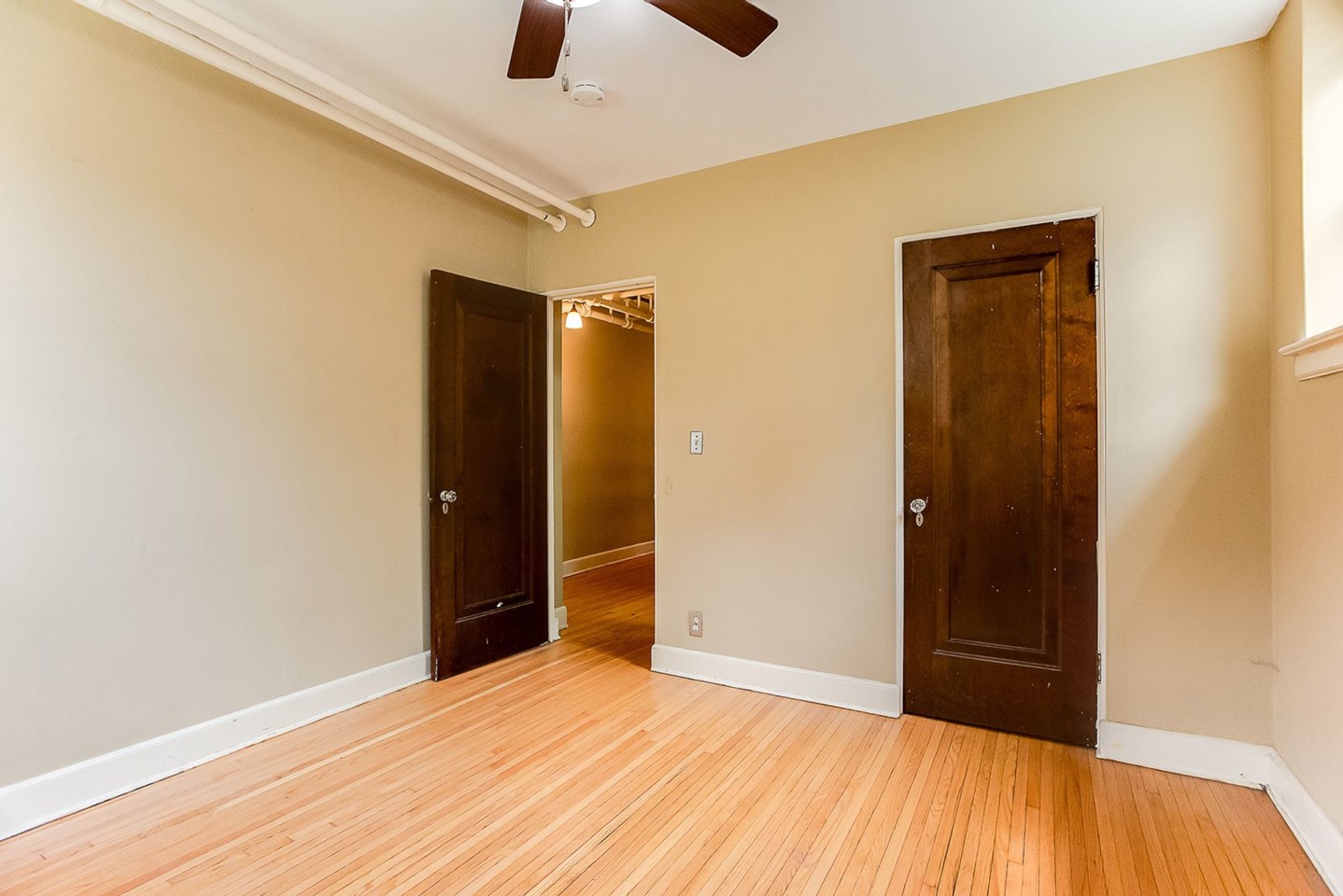 2884 Irving Avenue S Image 12