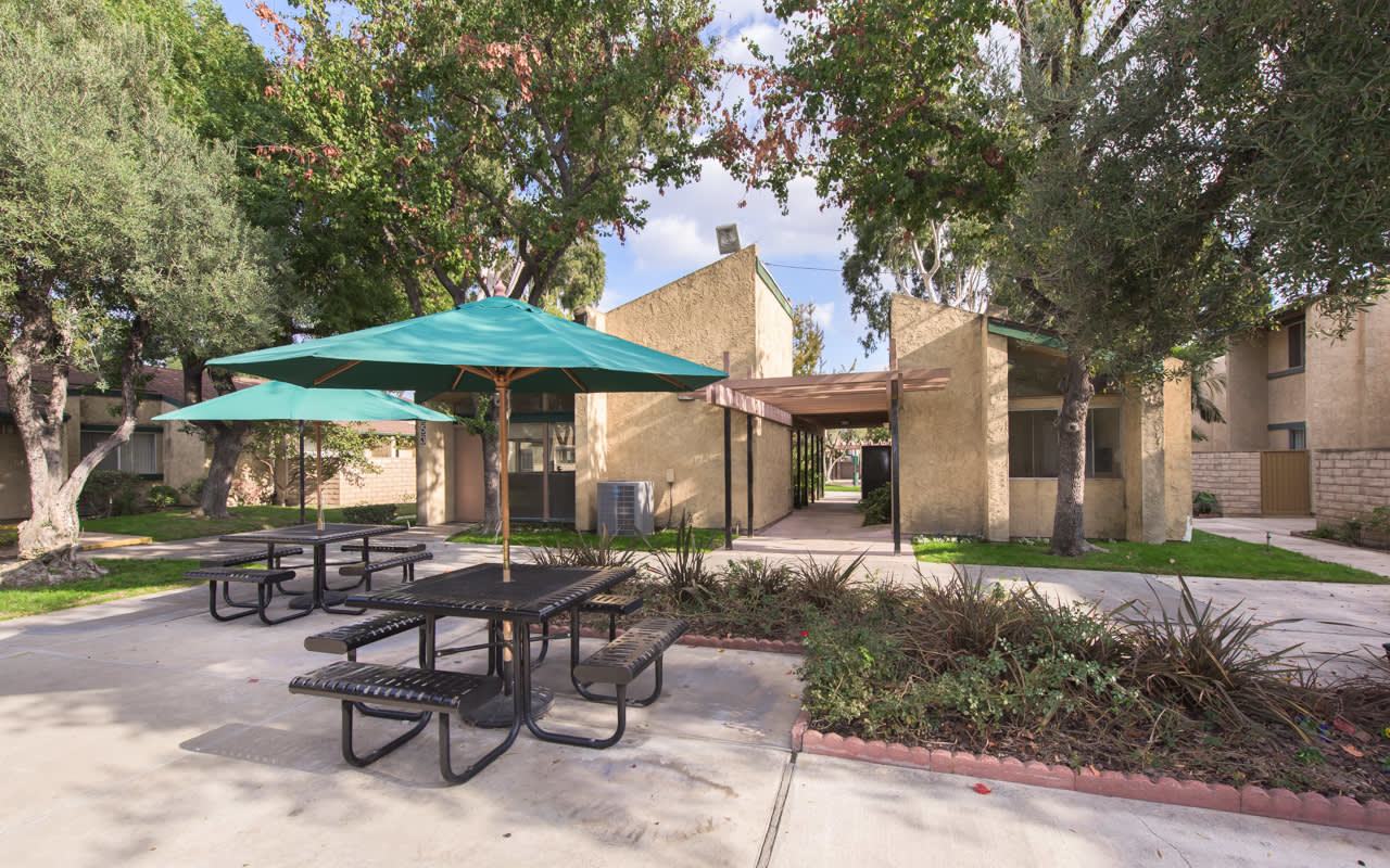 Placita Park Apartments Image 6