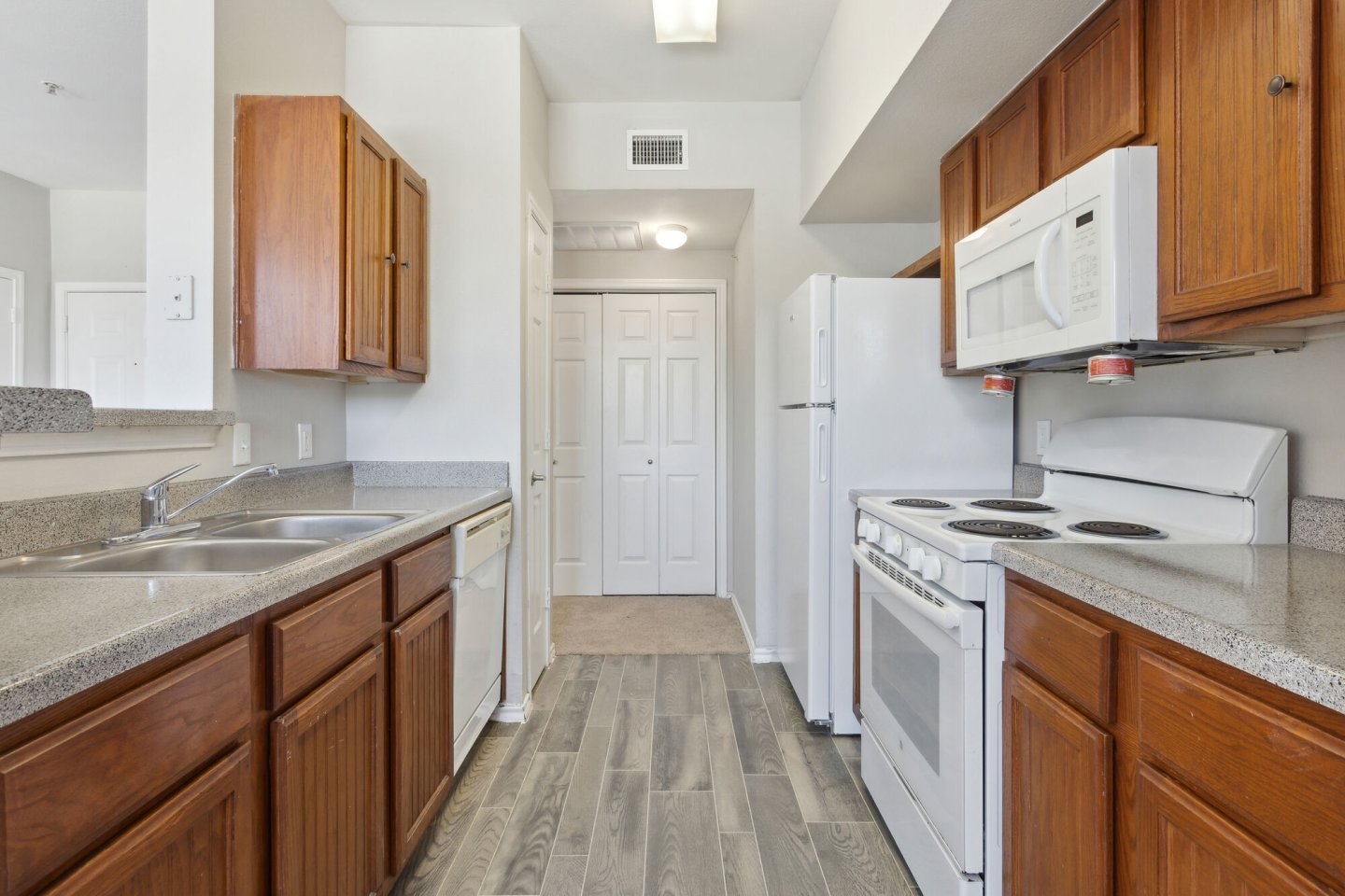 Life at Brighton Estates - Senior Housing Image 6