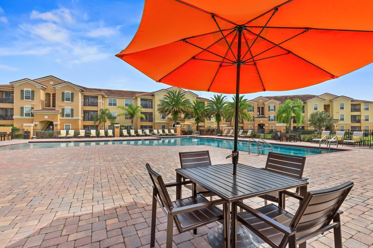 Trinity Club Apartments Image 6