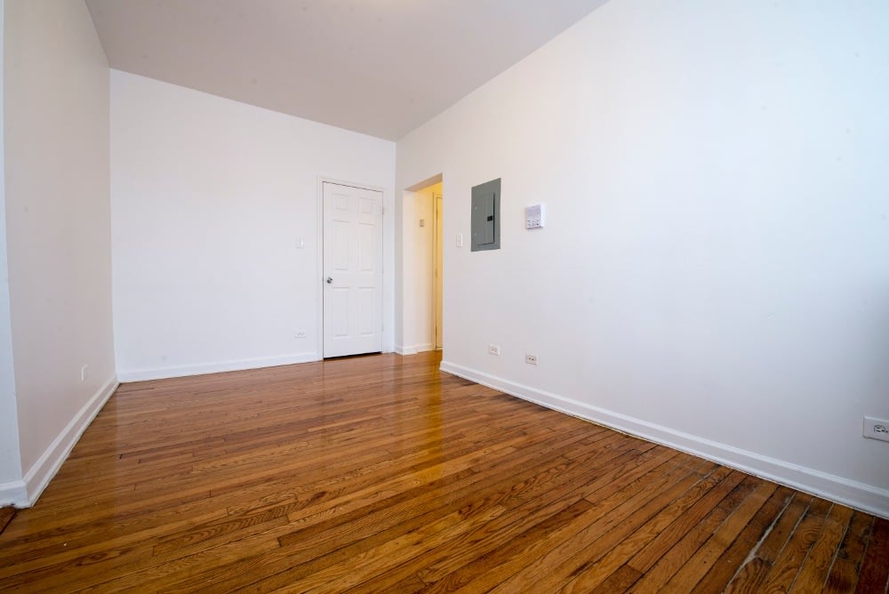 5956 W North Ave Image 8