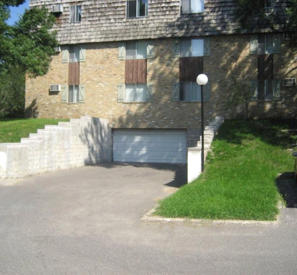 Victoria Flats Roseville Image 24