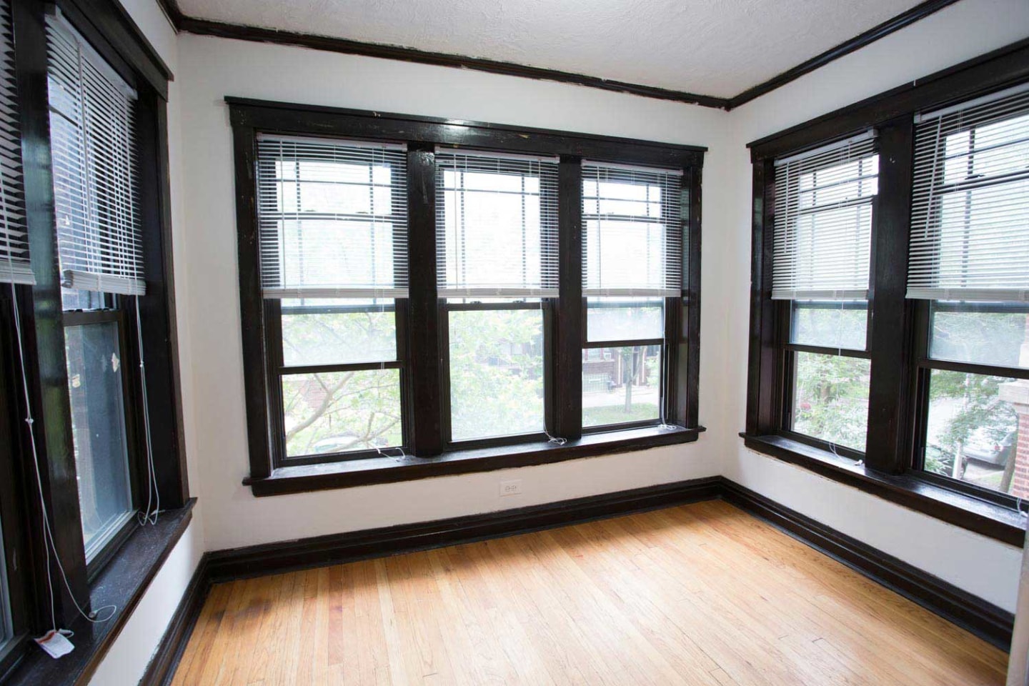 5452 S Ellis Image 22
