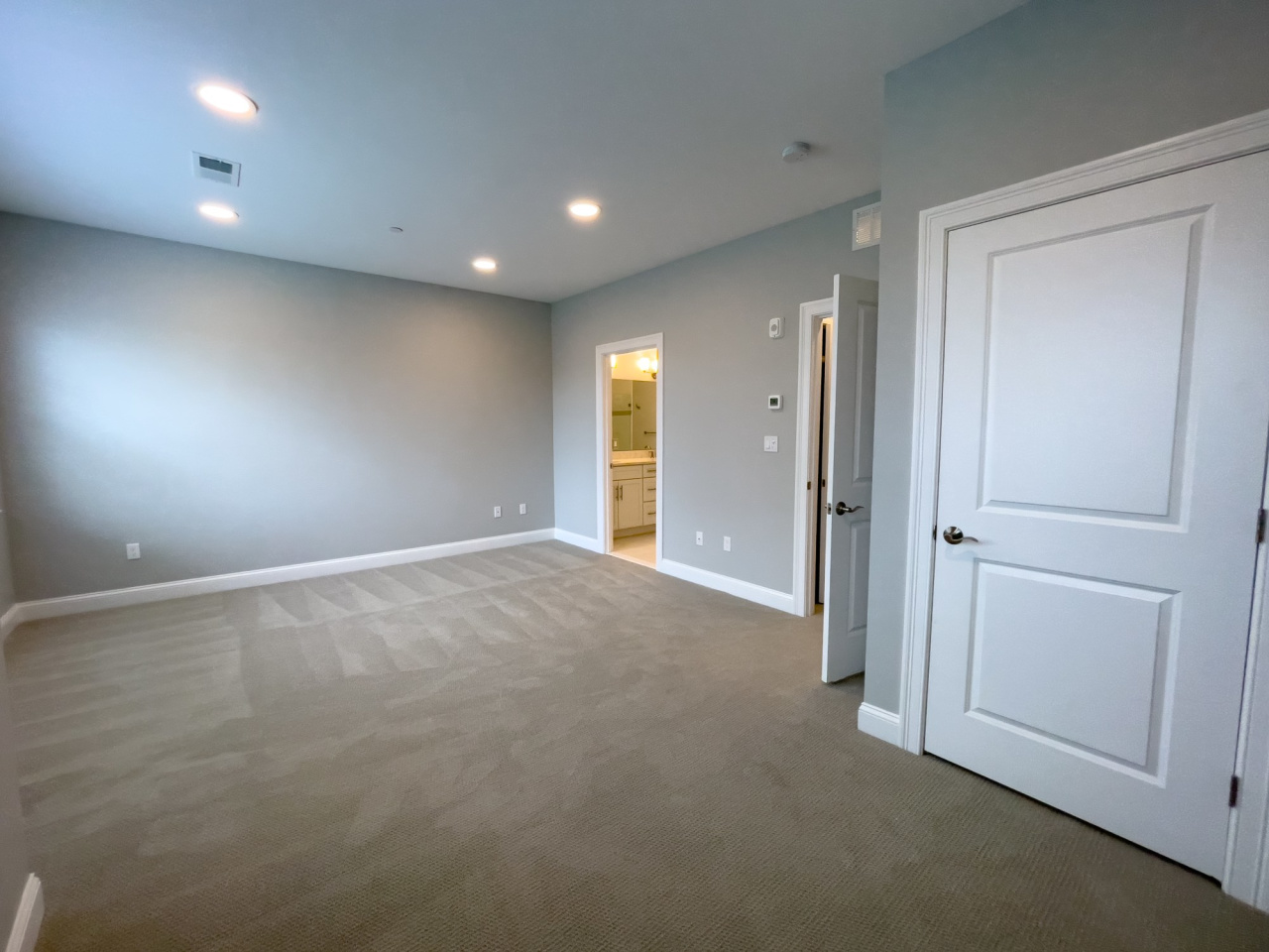 Townhomes at 285 Image 11