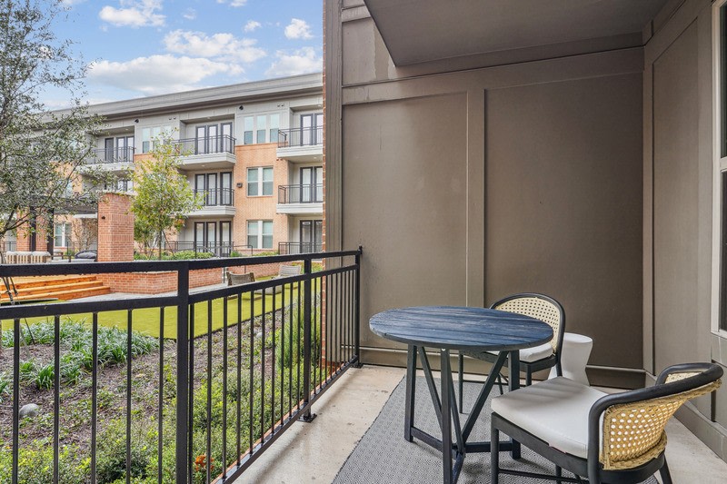 Residences at Fairview Town Center Image 30