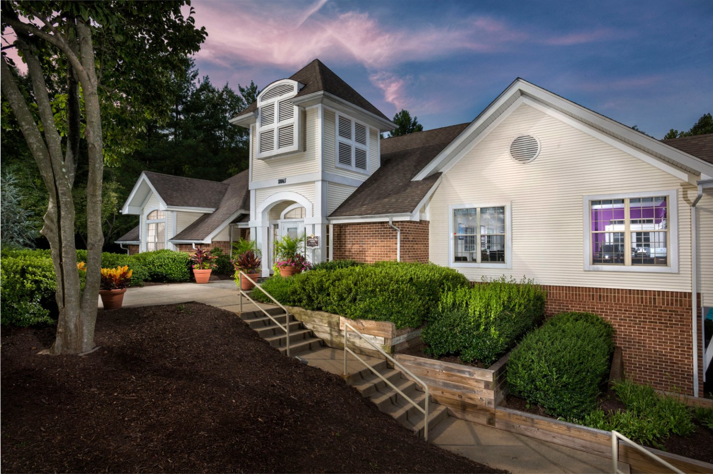 Seneca Club Apartments Image 9
