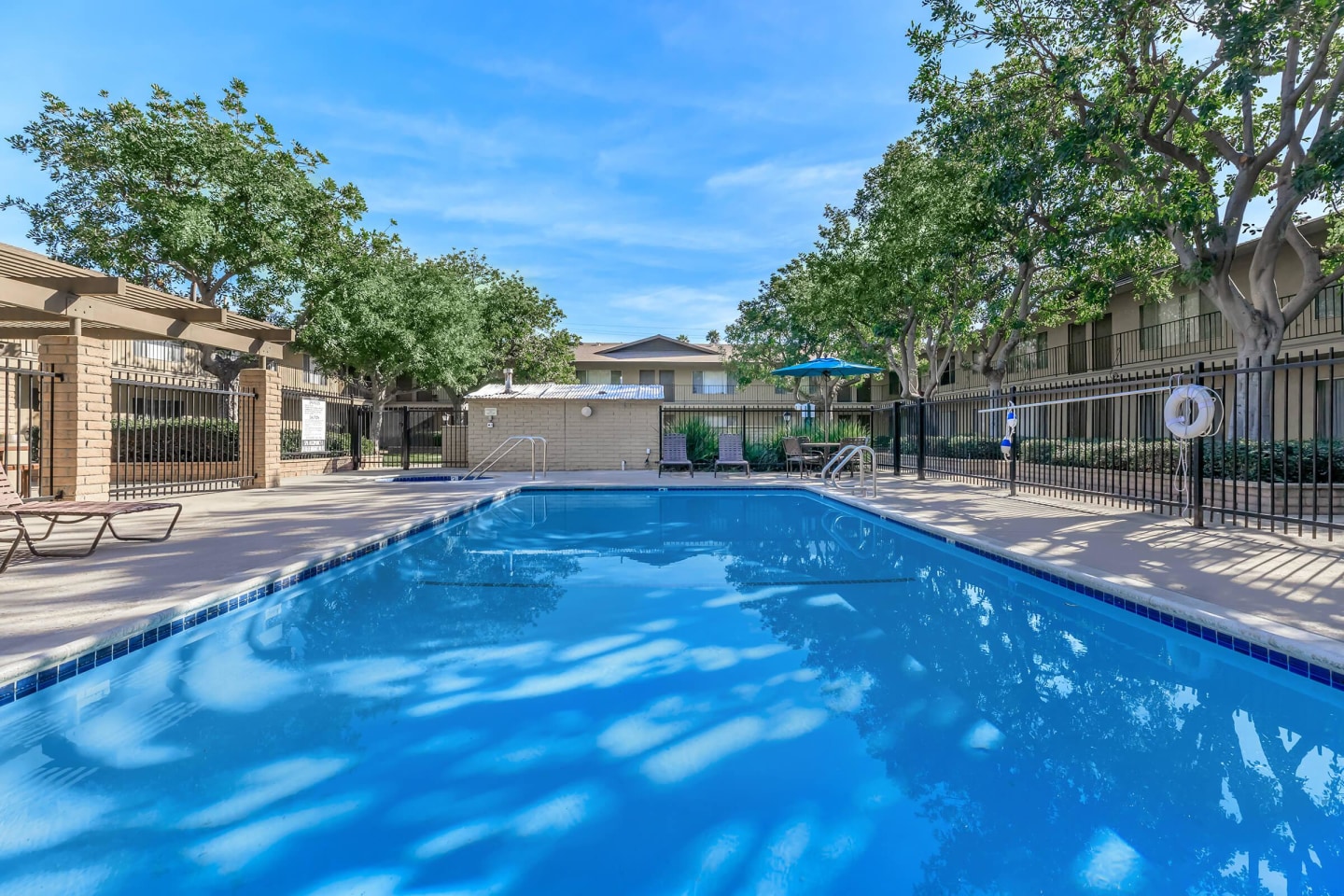 Barcelona, Palm Lane & Seville Apartment Homes Image 7