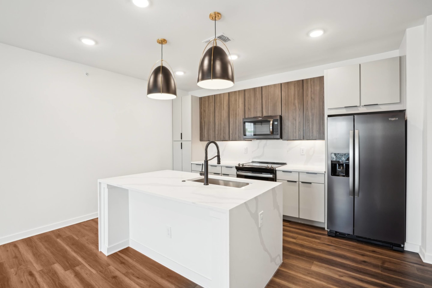 The Pullman Luxury Apartment Homes Image 8