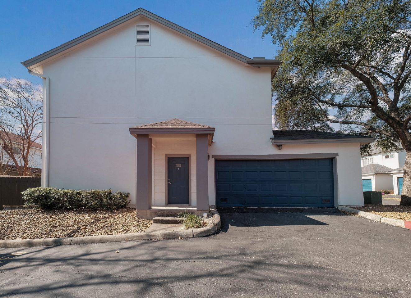 Castle Hills Townhomes Image 23
