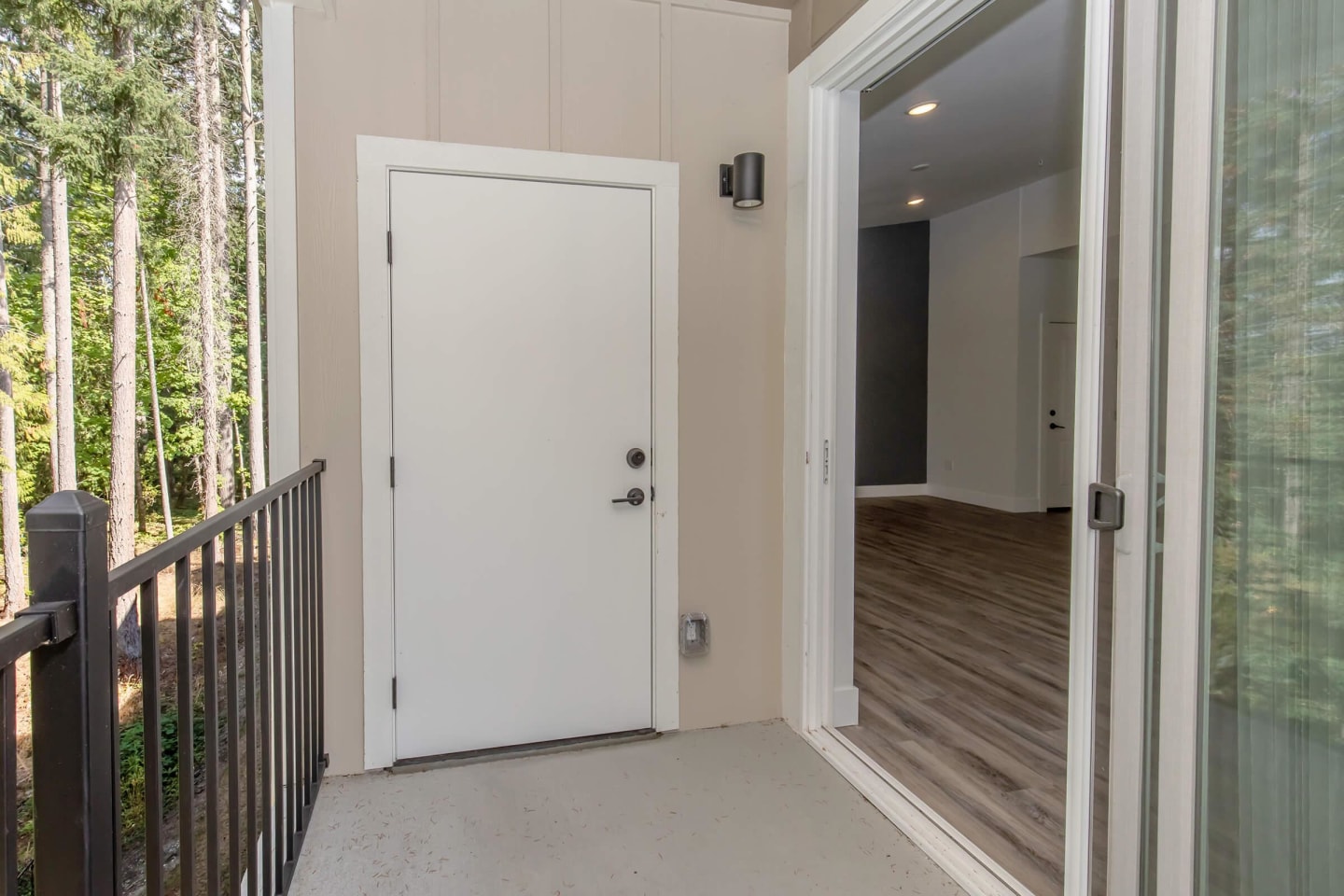 Lakeview Apartments Image 47