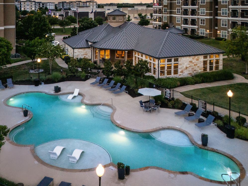 Avalon Frisco at Main Image 18