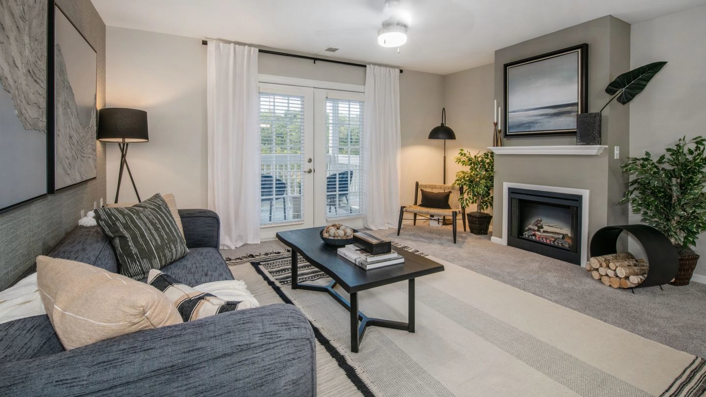 Lenox West Luxury Apartments Image 5
