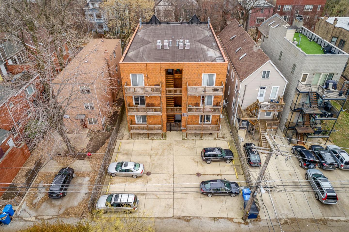 3112-14 N Racine Image 4