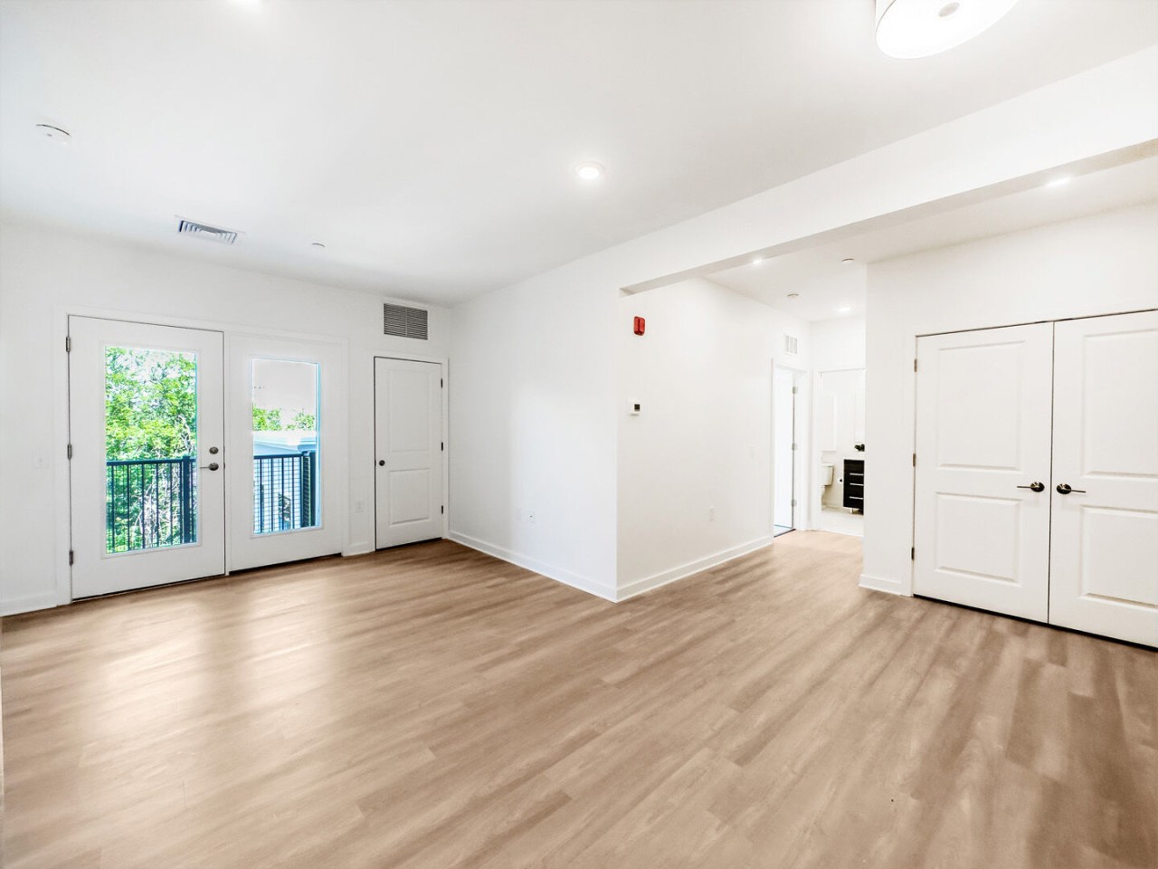 The Flats at Jenkintown  Apartments and Townhomes Image 32