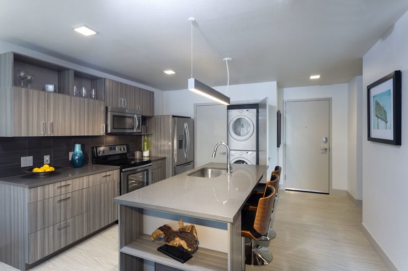 7/S Denver Haus Image 45