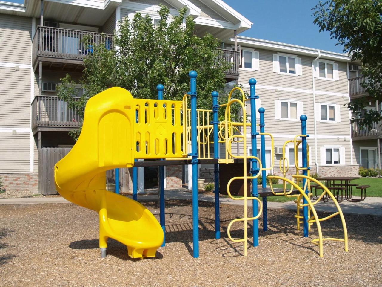 Oak Crossing Image 3