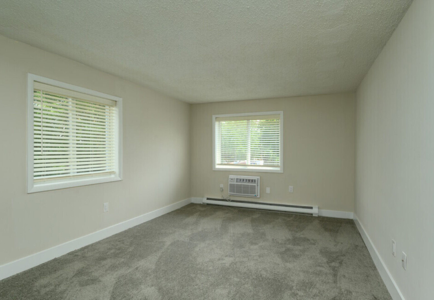 North Lane Apartments Image 14