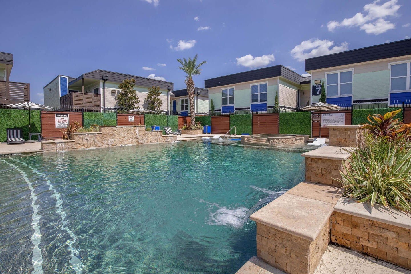 Dominion Square Apartments Image 16