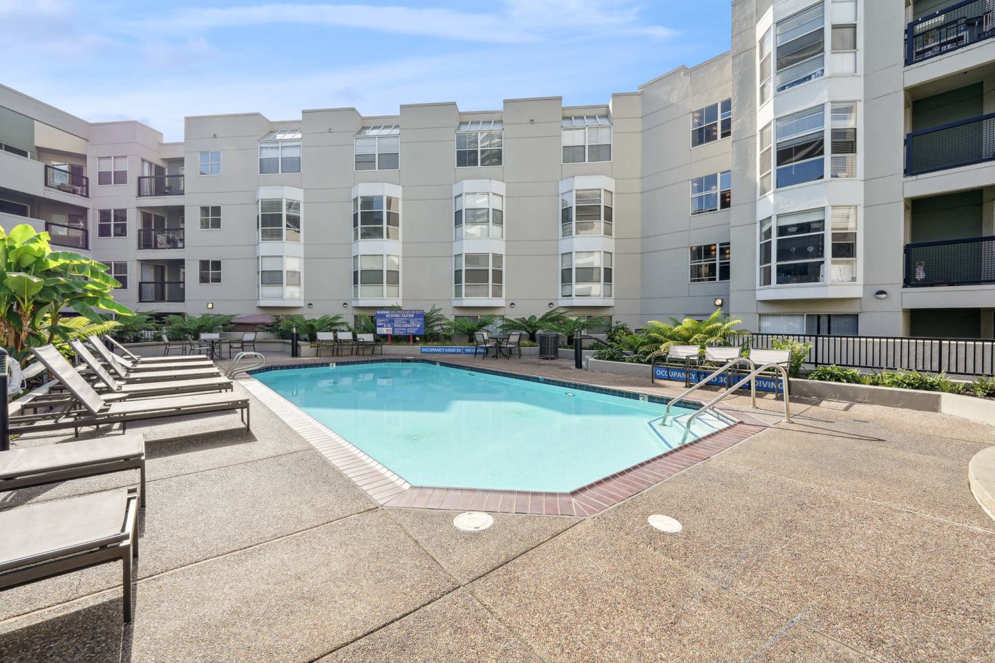 Bayside Village Image 11