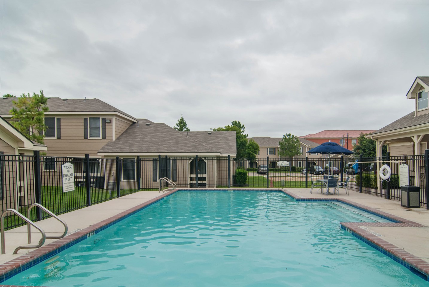 Southpark Village Image 9