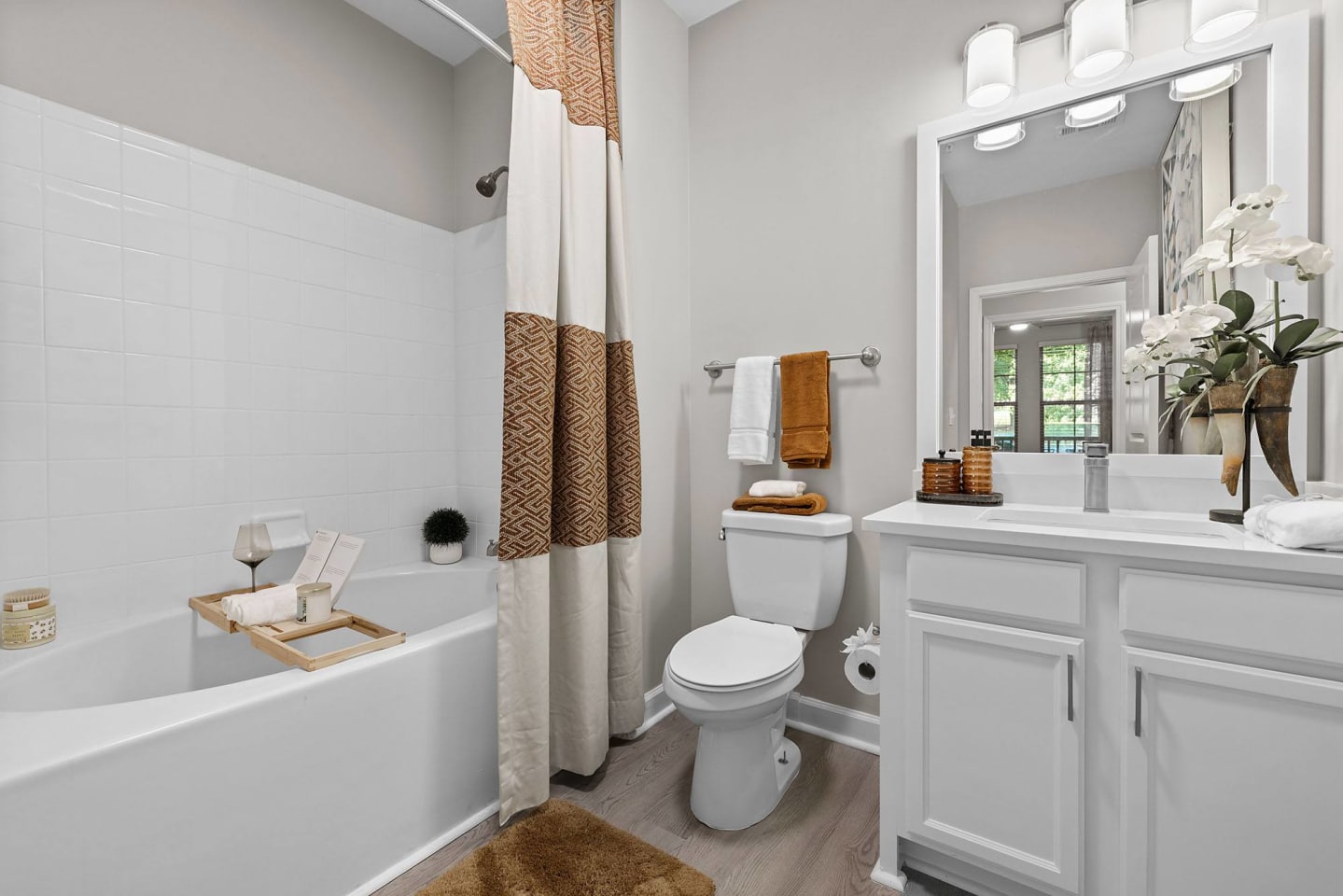 The Regency at Johns Creek Walk Image 18
