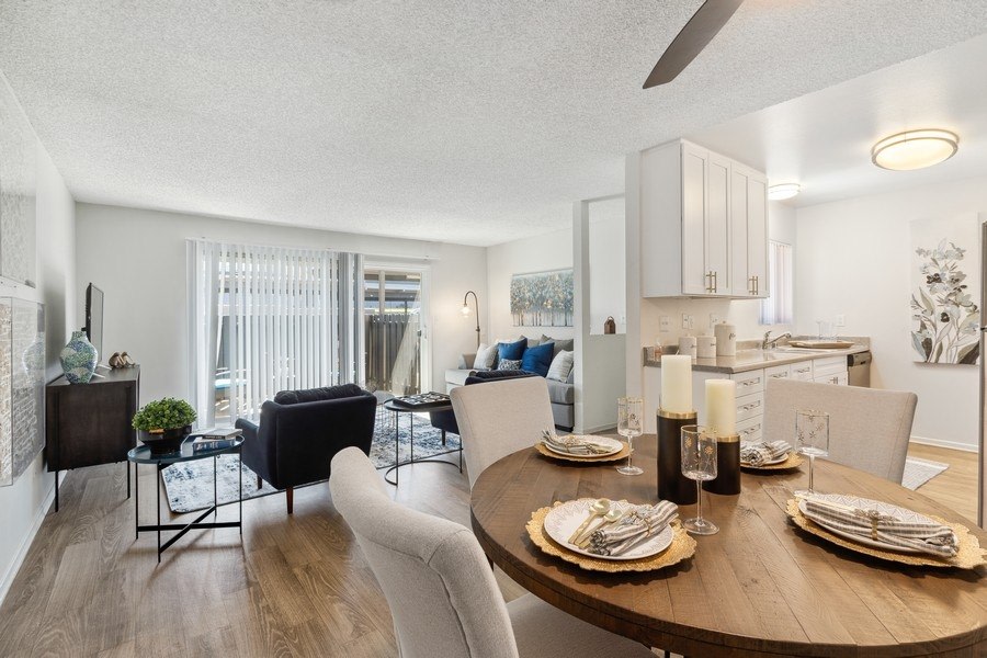 The District Apartment Homes Image 10