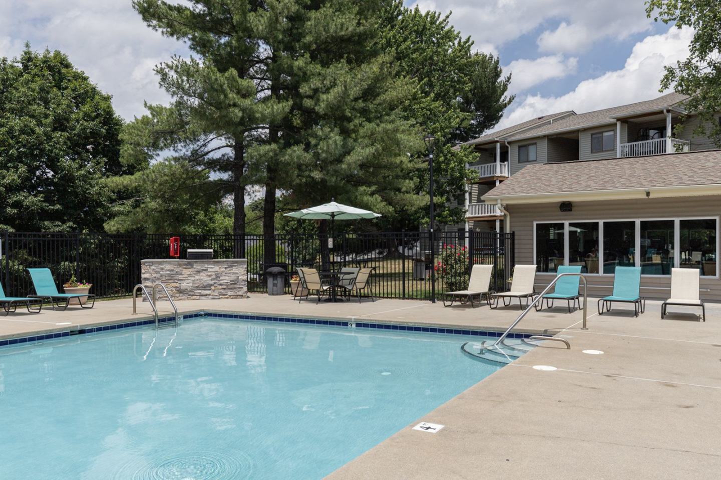 Hickory Woods Apartments Image 16