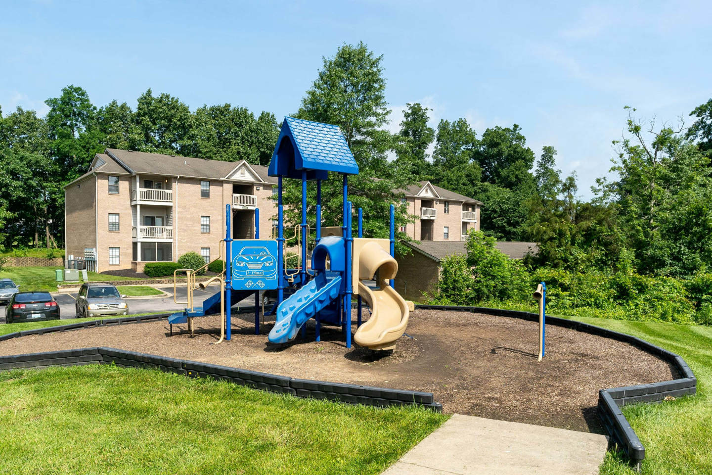 Burlington Oaks Image 23