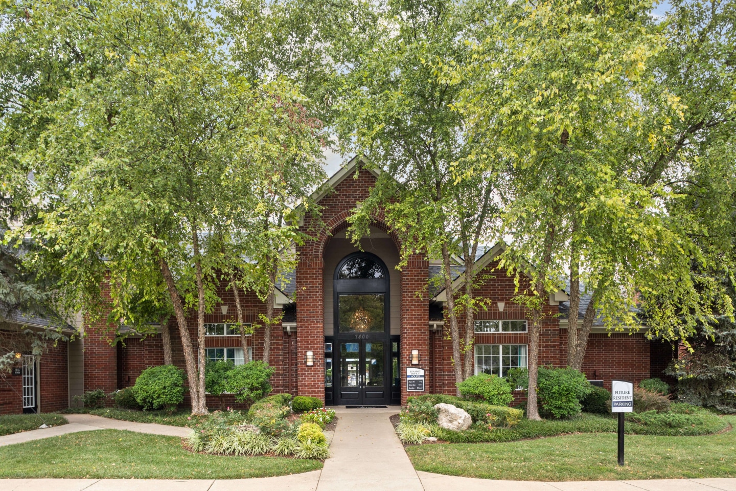 Oxmoor Apartment Homes Image 23