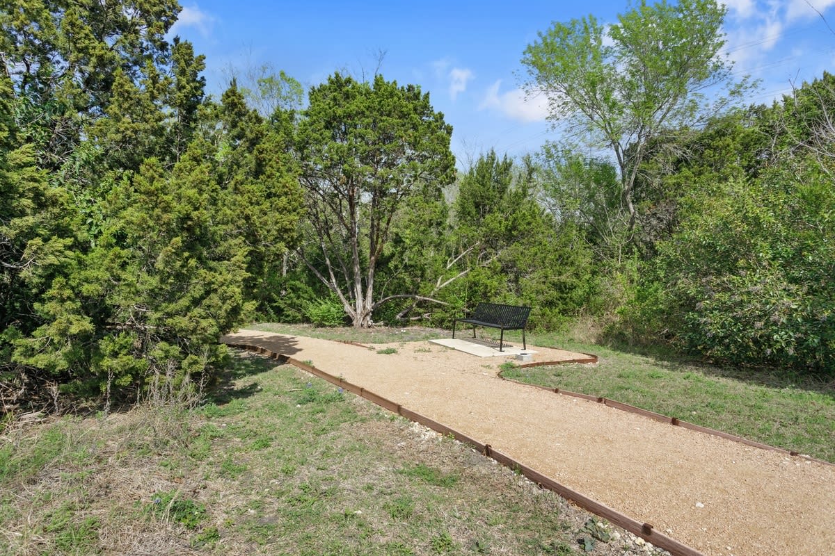 Radius on Grove Image 25