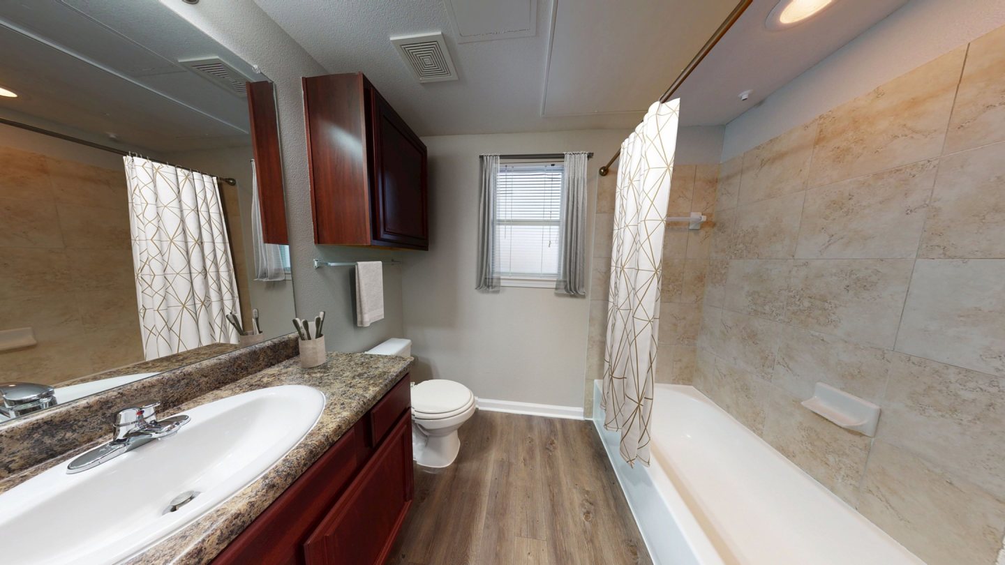 Sixteen50 at Lake Ray Hubbard Apartments Image 10