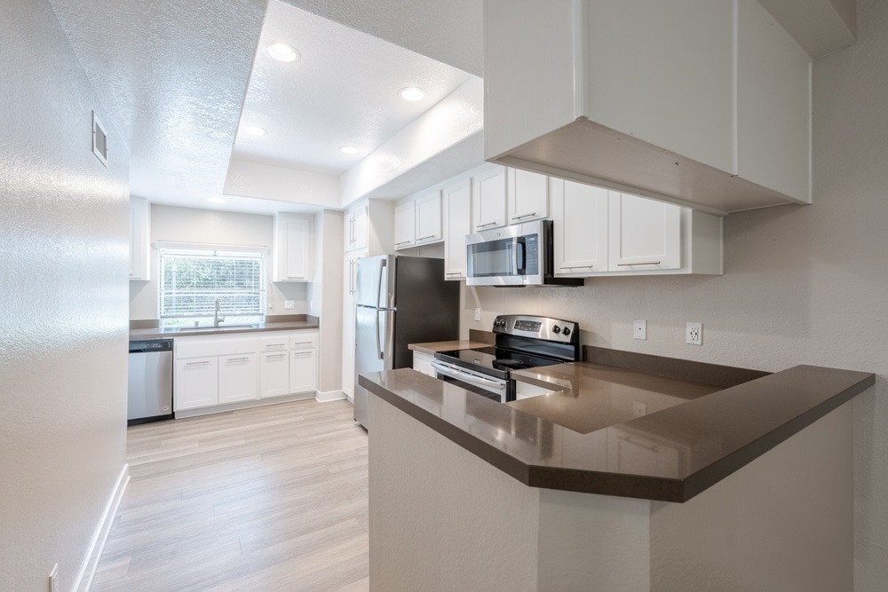 Harbor Pointe Apartments Image 39